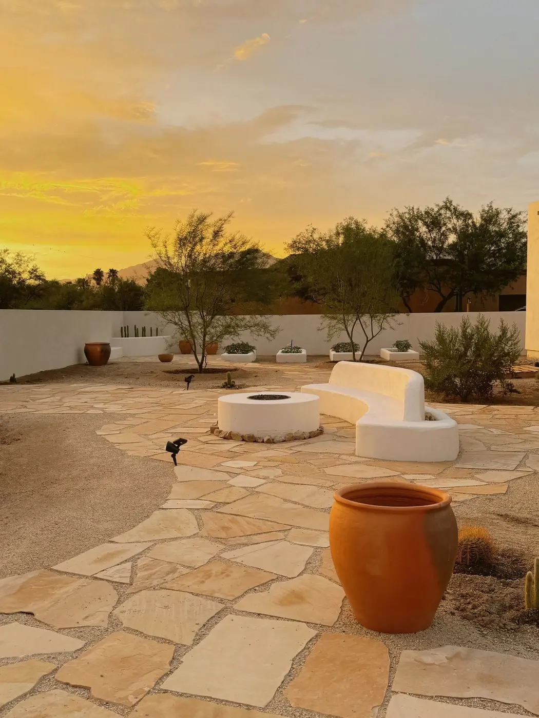 Custom Courtyard by Mota Landscapes